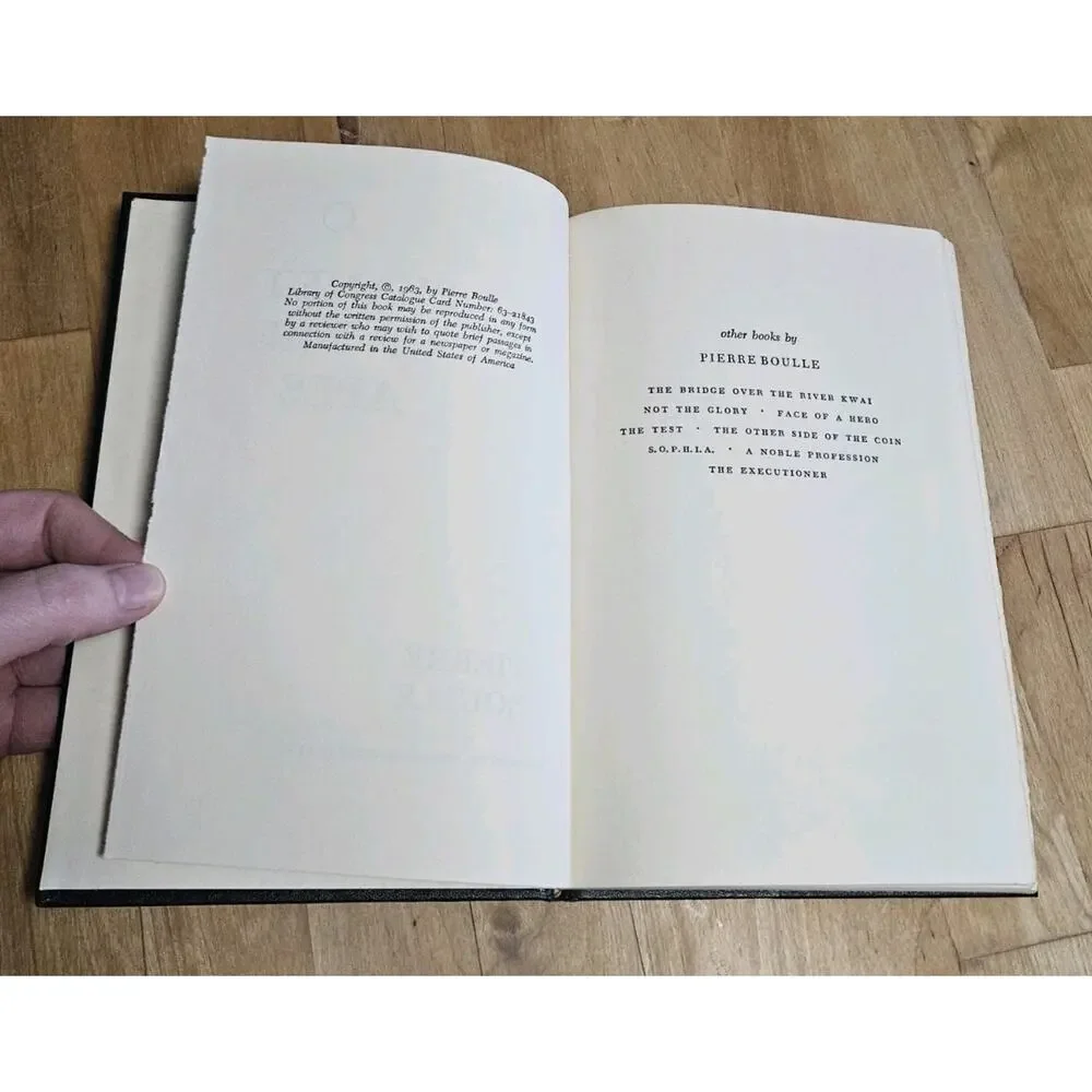 Planet Of The Apes by Pierre Boulle 1963 Vanguard Hardcover Edition USED